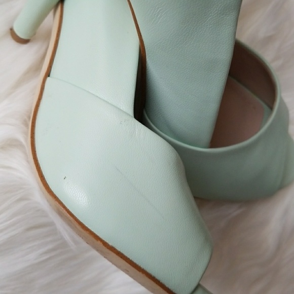 🌸OFFERS WELCOME!! BCBGeneration peep toe heels🌸 - Picture 5 of 6